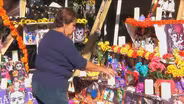 Pilsen Resident Marks Dia de los Muertos